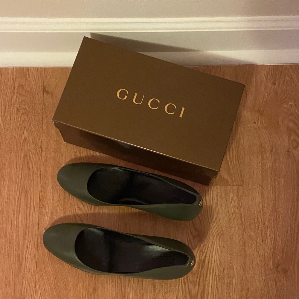 Gucci Women's Olive Green Loafers